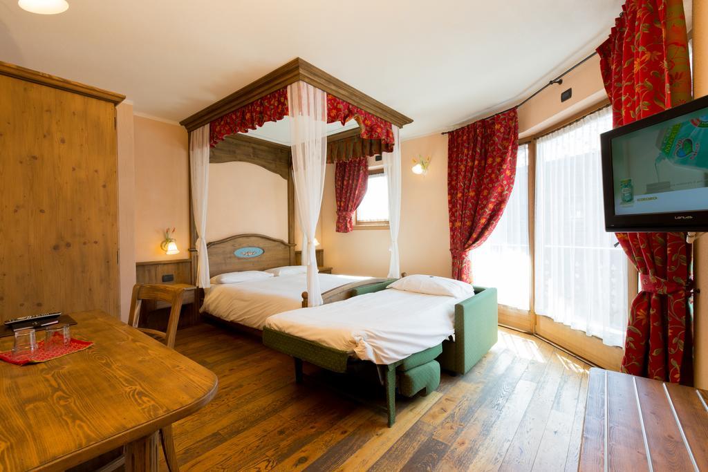 Hotel Pontiglia Livigno Exterior photo